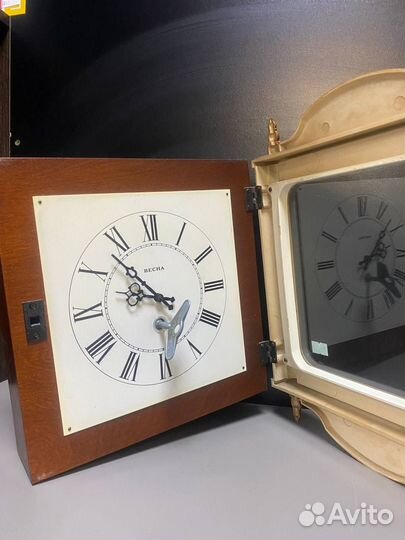 Часы настенные 