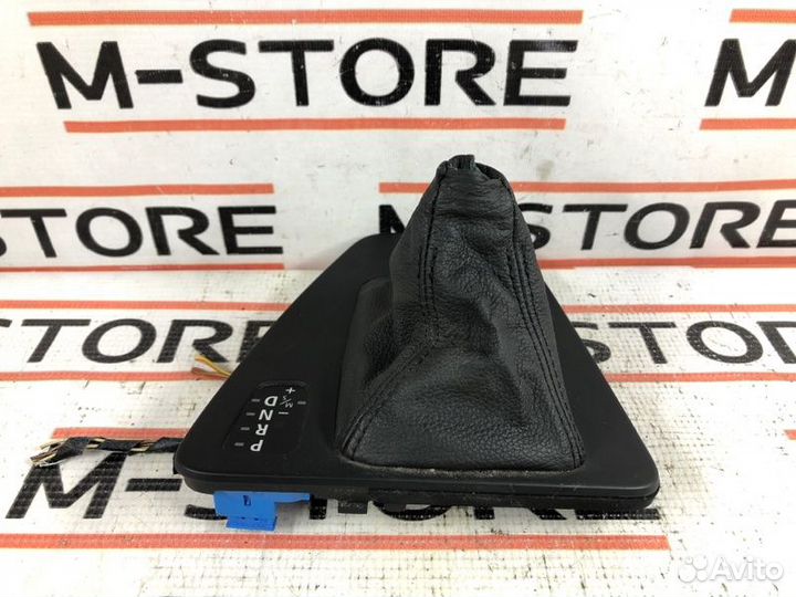 Консоль селектора Bmw 3-Series E90 N52B25A 2005