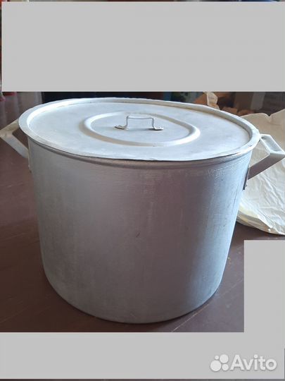 Кастрюля алюминиевая 40 литров. новая