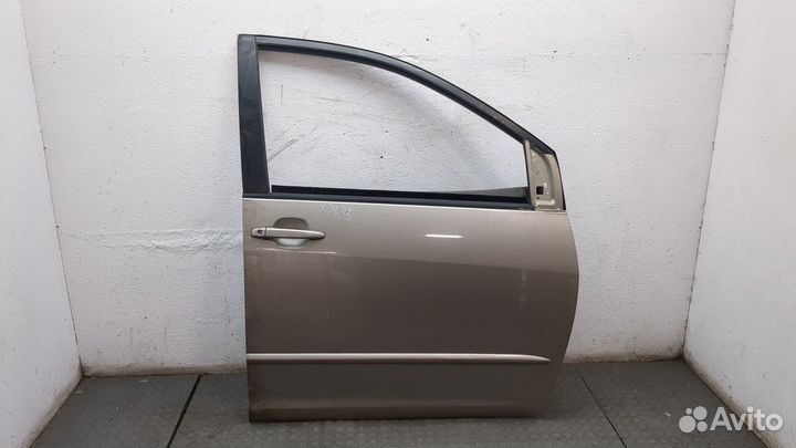 Замок двери Toyota Sienna 2, 2005