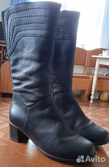 Продаются сапоги женские осенние, натуральная кожа