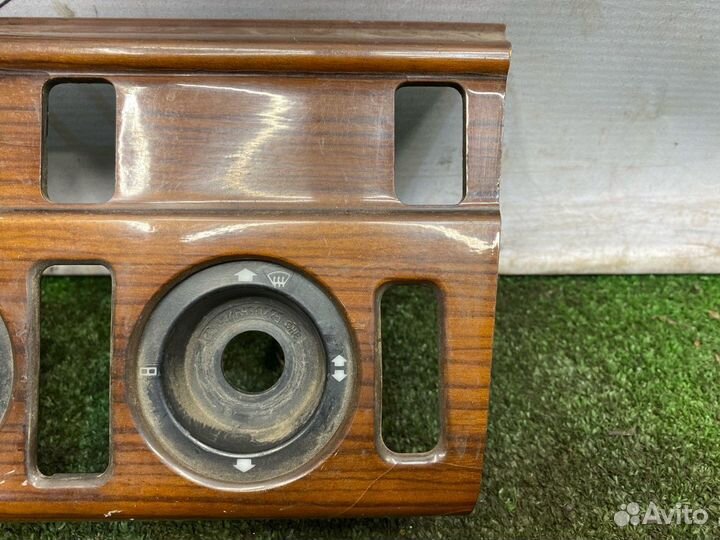 Дерево салона Mercedes-Benz