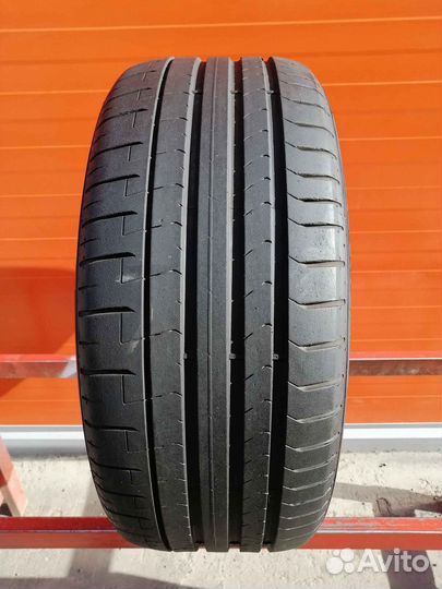 Pirelli P Zero PZ4 225/40 R19