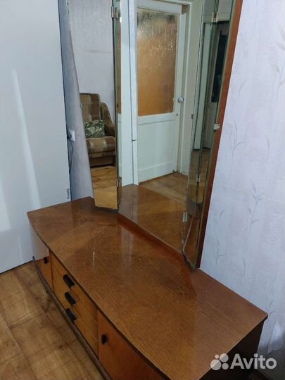 Тумба с зеркалом СССР (трюмо)