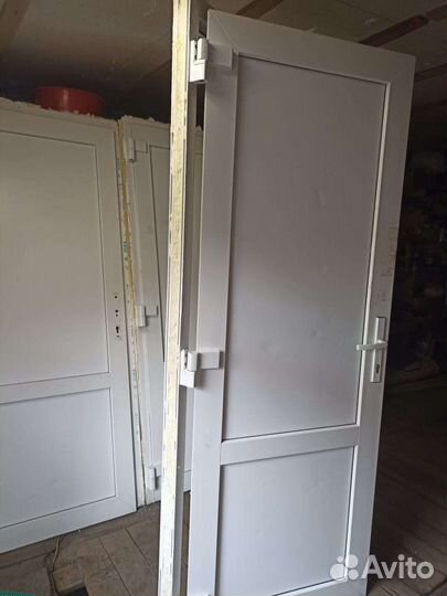 Пластиковые двери пвх бу