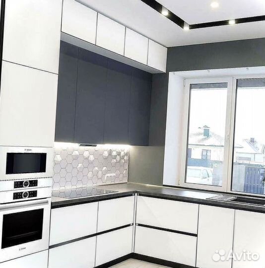 Кухонный гарнитур угловой