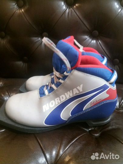 Лыжные ботинки р.36