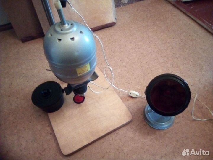 Фотоувеличитель Юность