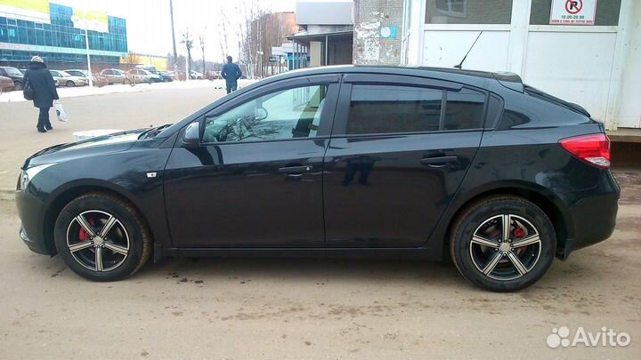 Водитель с личным легковым автомобилем
