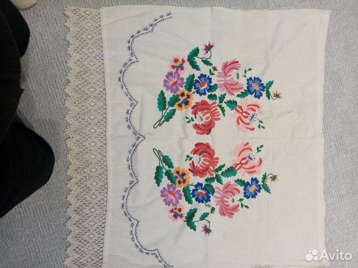 Скатерть с вышывка