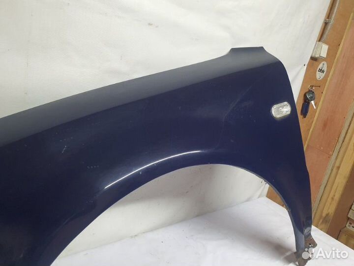 Крыло переднее левое Volkswagen Passat B5