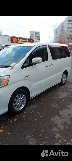 Toyota Alphard 2.4 AT, 2003, 243 000 км