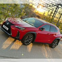 Lexus UX 2.0 CVT, 2019, 68 000 км, с пробегом, цена 3 380 000 руб.