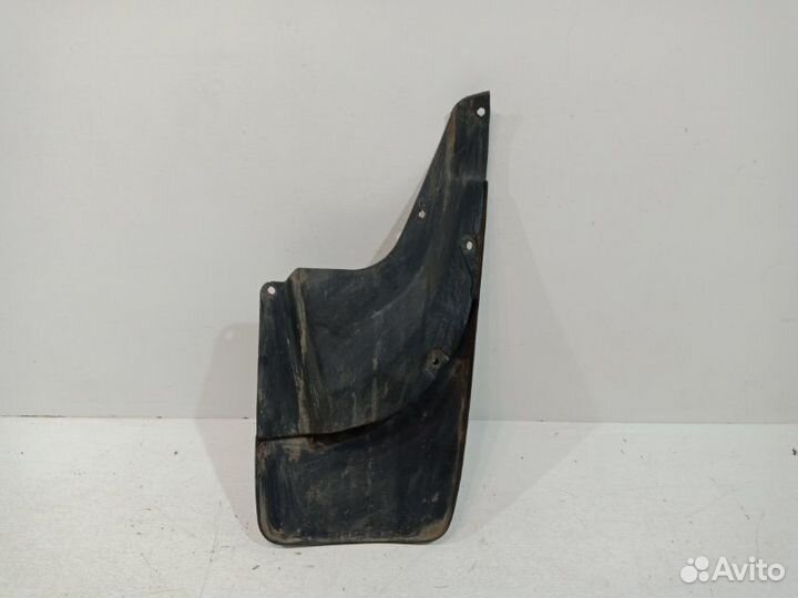 Брызговик крыла задний левый Toyota Land Cruiser