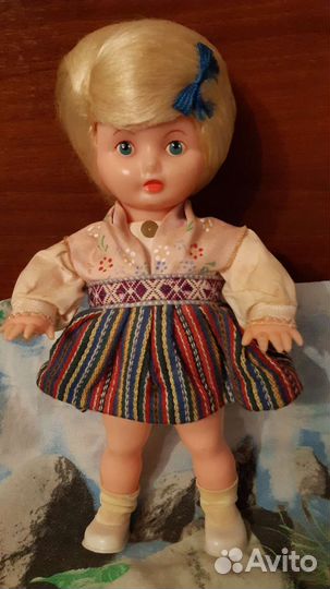 Винтажная кукла