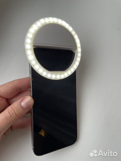 Селфи лампа-кольцо