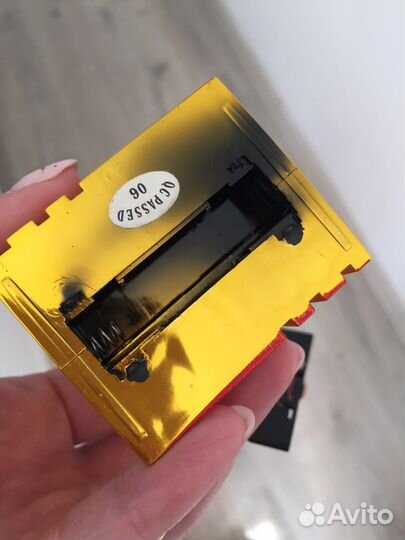 Кот манеки неко