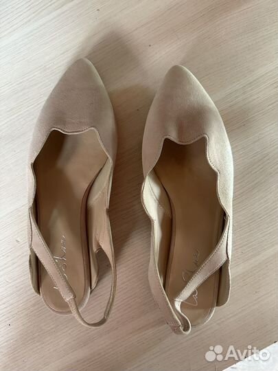 Босоножки женские