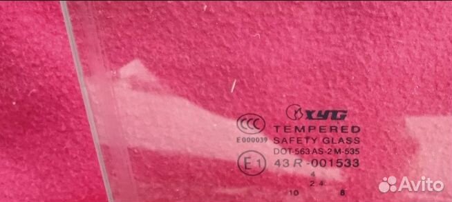 Стекло двери Toyota Probox переднее правое