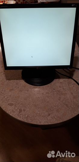 Продаю исправный монитор LG L1753S