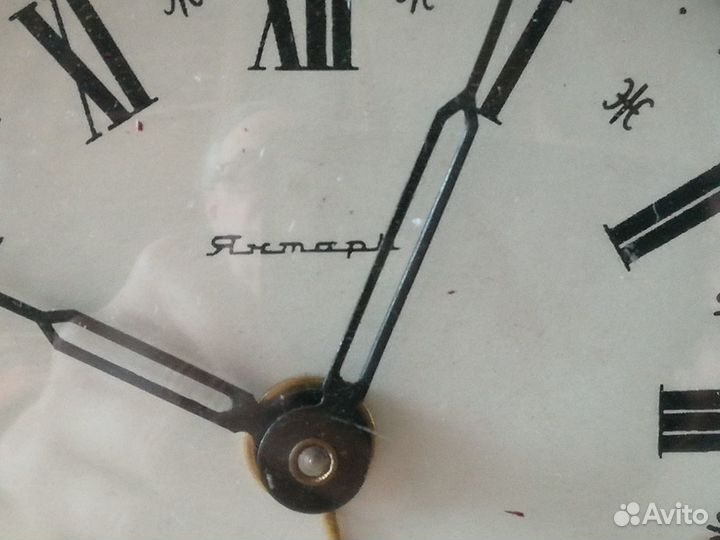 Винтажные механические часы-будильник янтарь (очз)