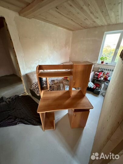 Письменный стол компьютерный стол