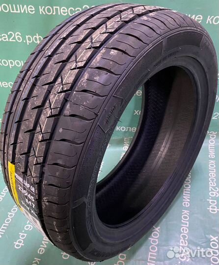 Roadmarch Prime UHP 08 235/45 R17