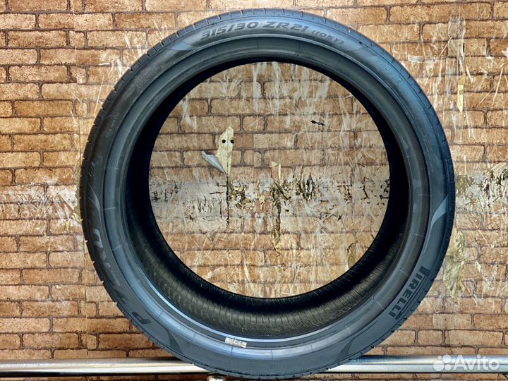 Pirelli P Zero PZ4 315/30 R21 105Y