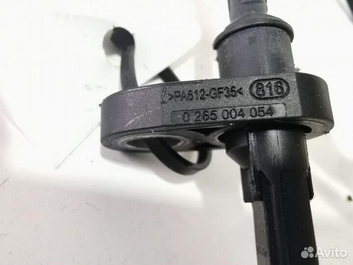 Датчик ABS задний левый Land Rover 2 рест