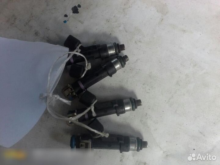 Форсунка инжекторная электрическая Mazda CX 7 2007