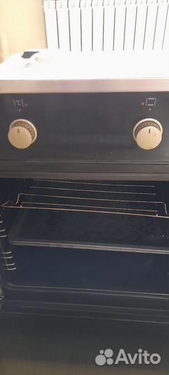 Встраиваемый духовой электрический шкаф,б/у