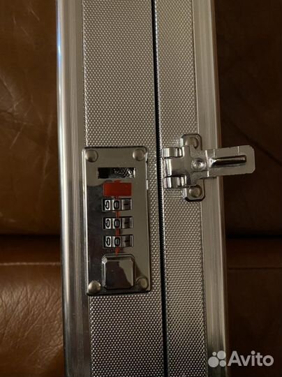 Бильярдный кий новый