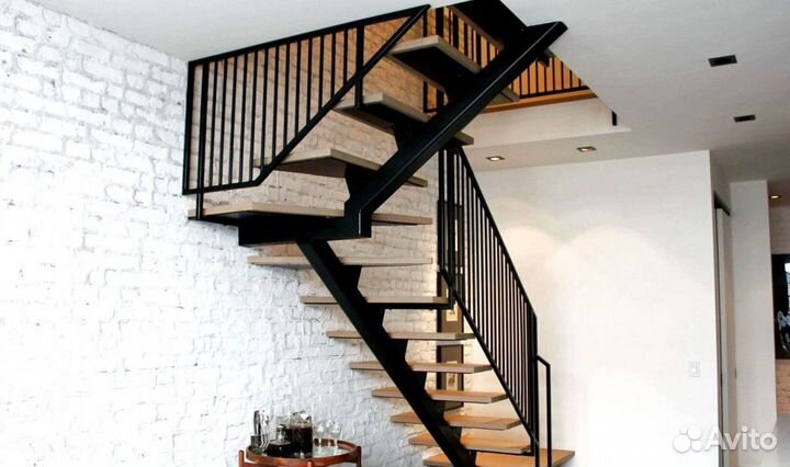 Лестница на металлокаркасе дизайн 4362