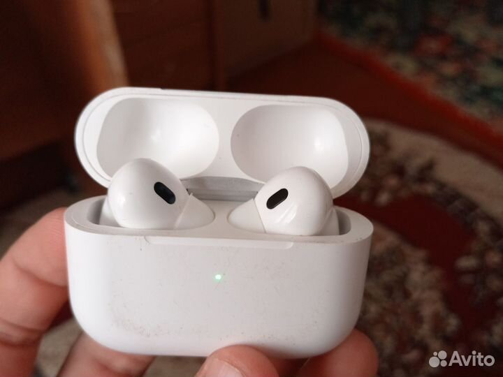 Apple airpods pro 2 с шумоподавлением