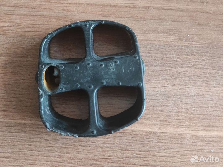 Педали и колеса на велосипед Lexus Trike