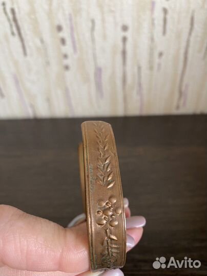 Боаслет. Латунь