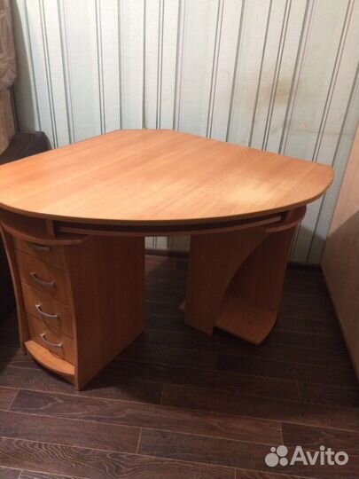 Комьютерный стол