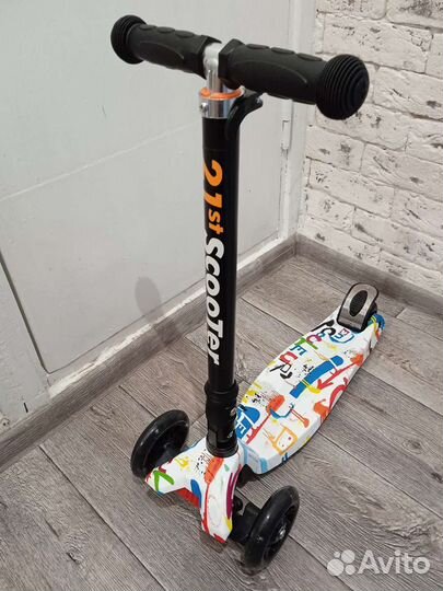 Самокат 21st новые складной принтованый