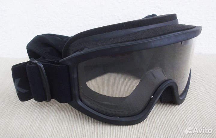 Защитные очки с набором сменных стекол