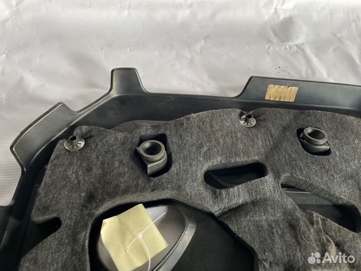 Крышка двигателя Volvo V40 MV48 B4164T 2015