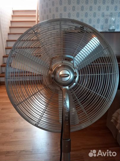 Вентилятор напольный bork