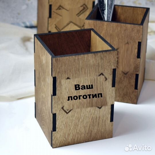 Деревянные подставки для столовых приборов