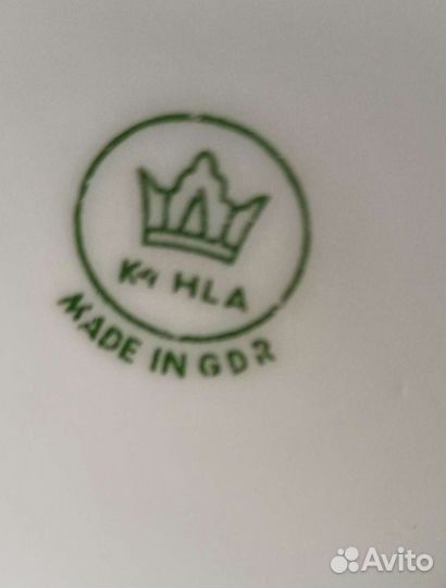 Набор посуды из фарфора