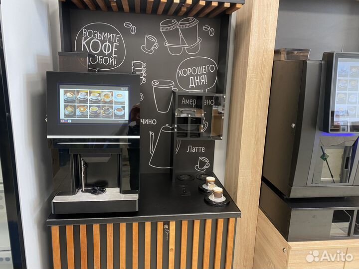 Профессиональная кофемашина для кафе Jetinno