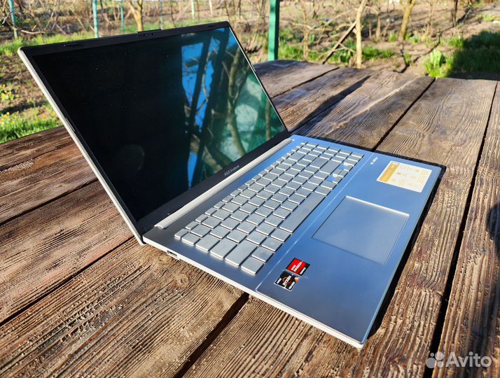 Asus vivobook go 15 oled ryzen 5 7520u ram16gb