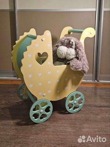 Деревянная коляска для кукол