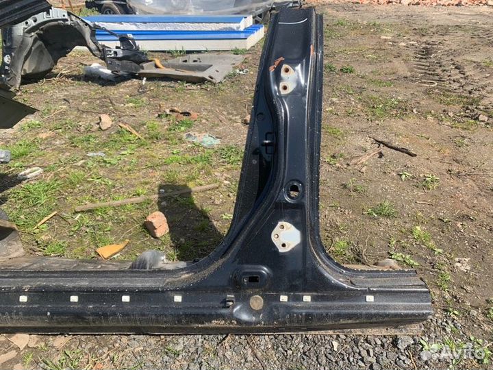 Порог кузова левый Ssangyong Kyron внедорожник