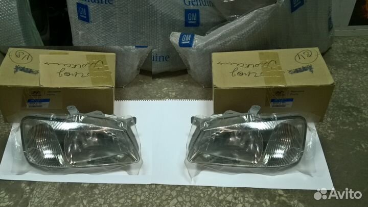 Фара передняя левая правая Hyundai Акцент Accent