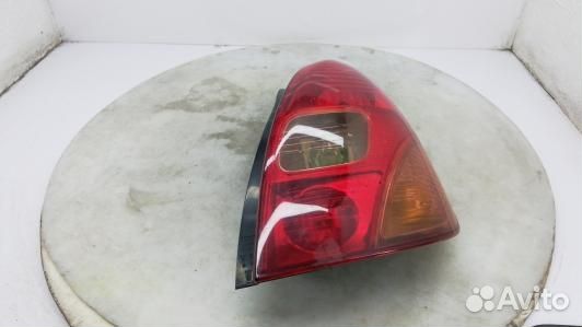 Фонарь задний правый toyota corolla verso 1 (89H17