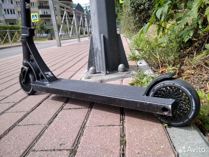 Трюковой Самокат Root Industries Lithium